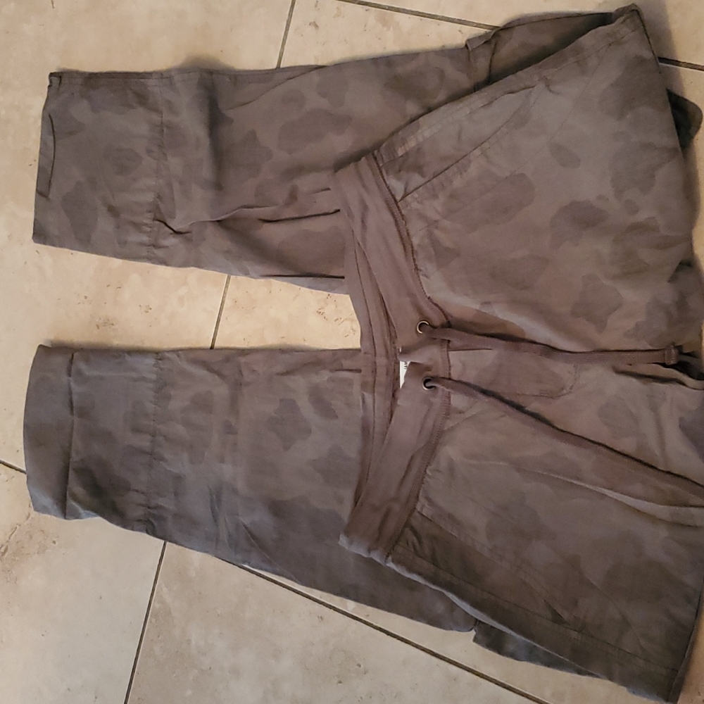 James Perse camo cargos size 0
